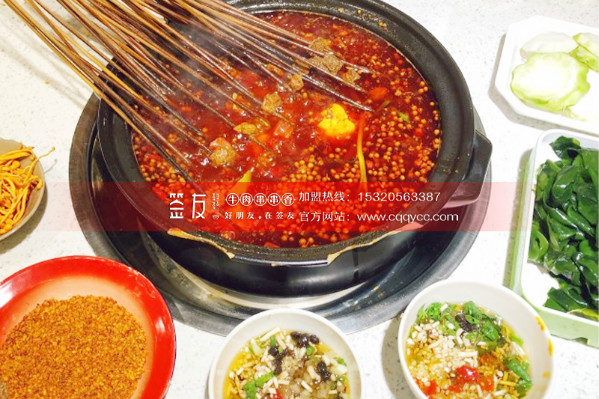 開(kāi)一家串串香加盟店如何找準(zhǔn)店面的定位（圖）_1