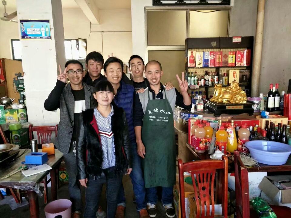 山西鴨火鍋加盟，魚(yú)火鍋加盟，香翻天特色火鍋店加盟培訓(xùn)（圖）_3