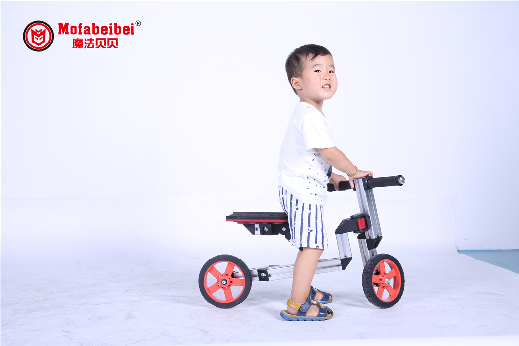 南京玩具加盟那個好,魔法貝貝DIY百變童車環(huán)保漆_1