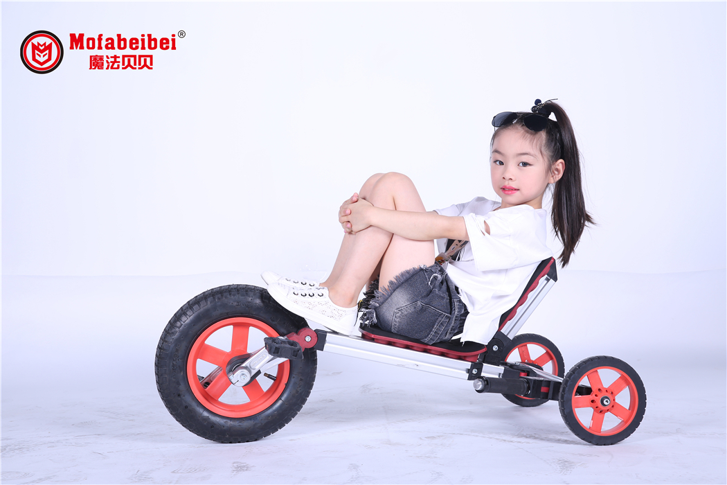 南京儿童玩具代理,魔法贝贝DIY百变童车创新者（图）_1