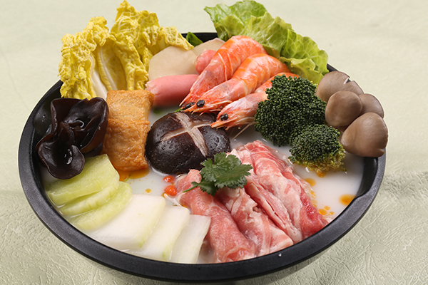 麻辣燙加盟哪家好？蜀戀麻辣燙四季熱賣致富無(wú)憂!_1