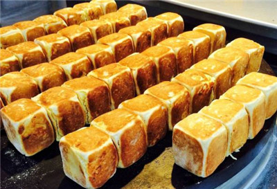 仙豆糕加盟店生意持續(xù)火熱_1