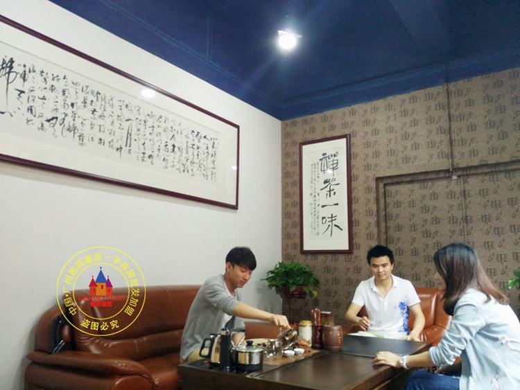 汕頭外貿(mào)童裝批發(fā)紅黃藍(lán)_5