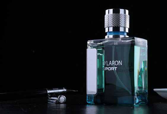 不止是網(wǎng)紅爆款，DLARON迪拉瑞女士香水風靡全球（圖）_2