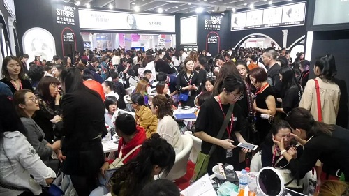 廣州美博會只開三天，魔貼世家任性開第四天（圖）_1