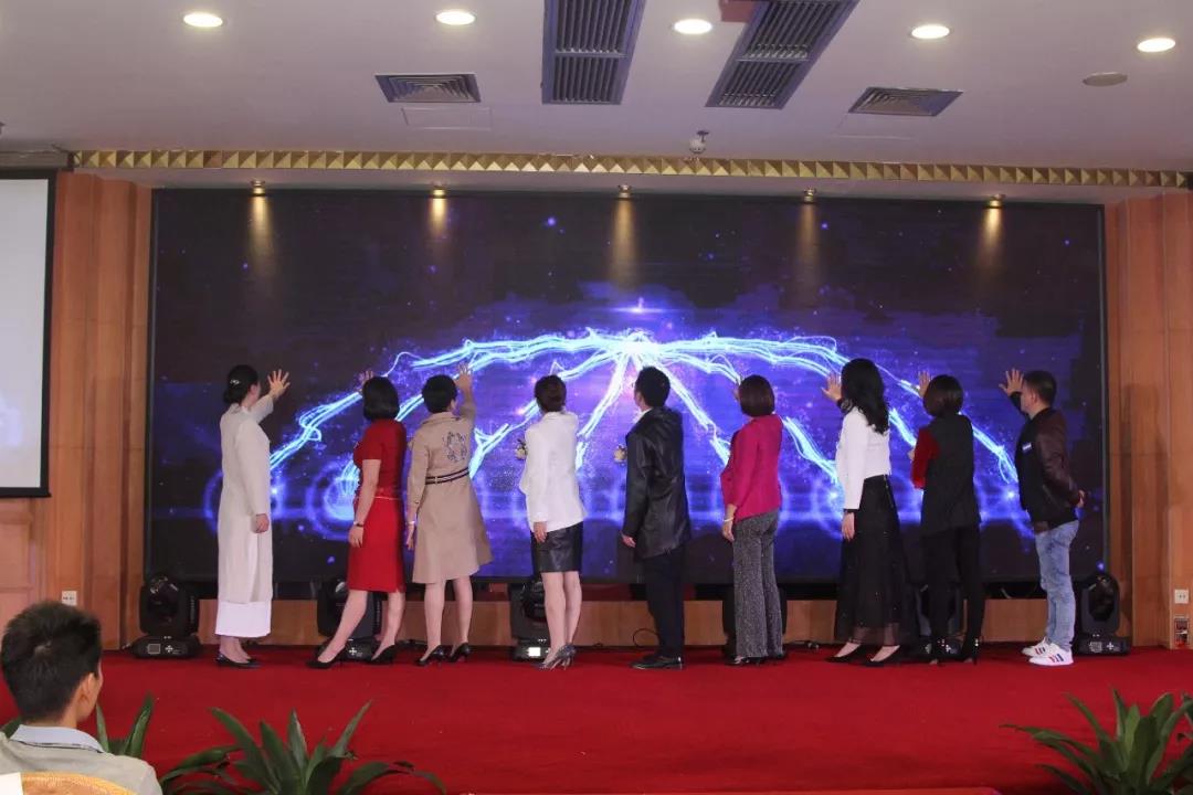 熱烈祝賀世界生發(fā)節(jié)成立，百蓮凱以愛成就美麗人生（圖）_10