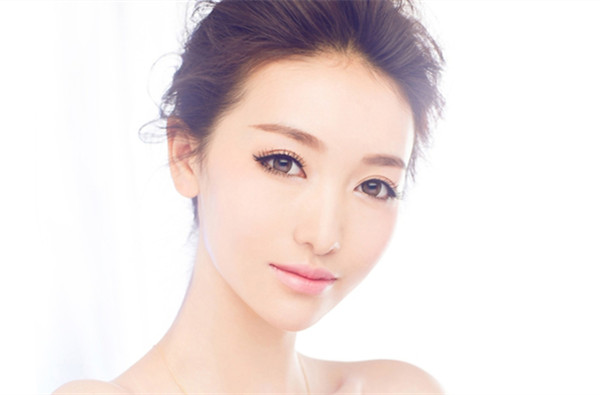 購(gòu)買美瞳是選日拋？月拋？年拋？POLYTOUCH美瞳工廠為你解答（圖）_1