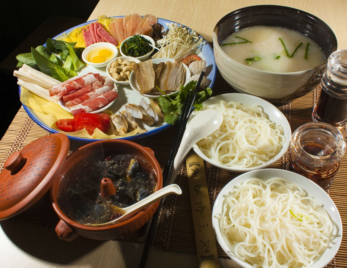 香滿街過橋米線加盟費多少錢（圖）_1