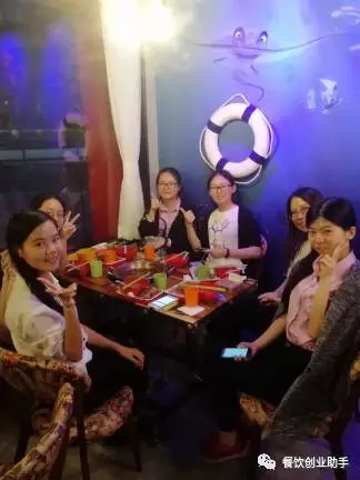 北京蟹肉煲品牌，小胖大嘴特色餐飲優(yōu)勢巨大（圖）_1