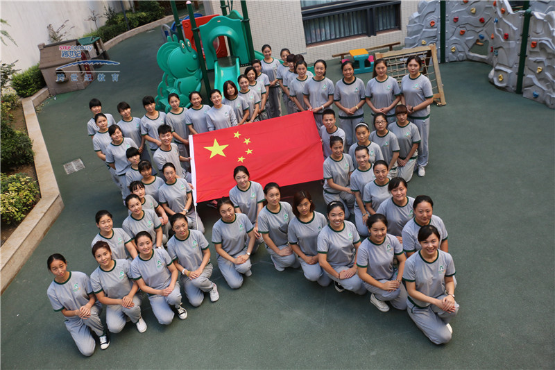 高素質(zhì)的教師團隊是一所高品質(zhì)幼兒園的必備武器_1