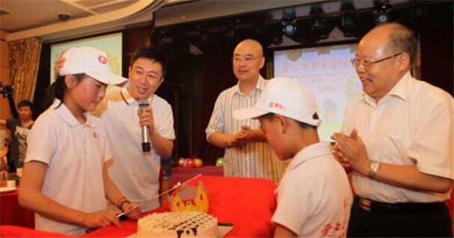 鴻基教育補(bǔ)習(xí)輔導(dǎo)加盟_鴻基教育補(bǔ)習(xí)輔導(dǎo)加盟怎么樣_鴻基教育補(bǔ)習(xí)輔導(dǎo)加盟優(yōu)勢(shì)_2