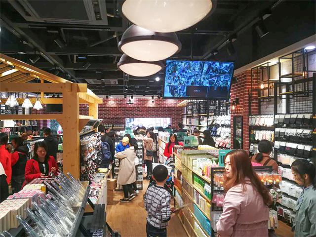 為什么說YOYOSO韓尚優(yōu)品快時尚百貨深受創(chuàng)業(yè)者熱捧？（圖）_3