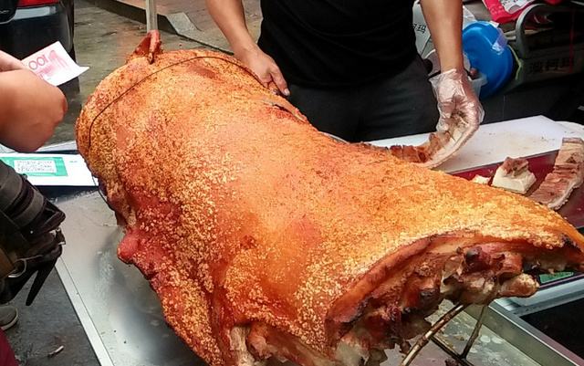 正宗麻皮烤大豬培訓(xùn)，我想學(xué)烤全豬的做法哪里有培訓(xùn)（圖）_1