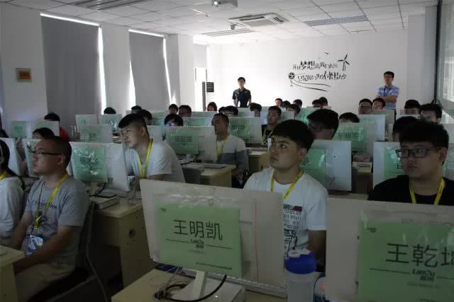 鄭州HTML5培訓(xùn)真正專業(yè)的班（圖）_1