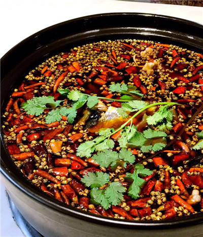 魚(yú)火鍋，重慶火鍋，口味多，產(chǎn)品豐富，投資小_2