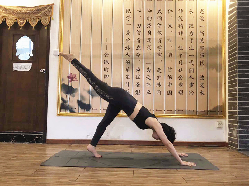 愉快的道別勝過千言萬(wàn)語(yǔ)的語(yǔ)言和憂傷_2