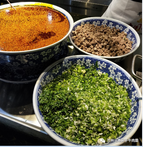 舌尖上的美味，馬路牙子牛肉面_4