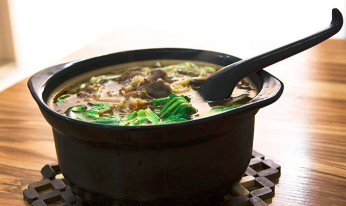 砂鍋小仔快餐加盟_1