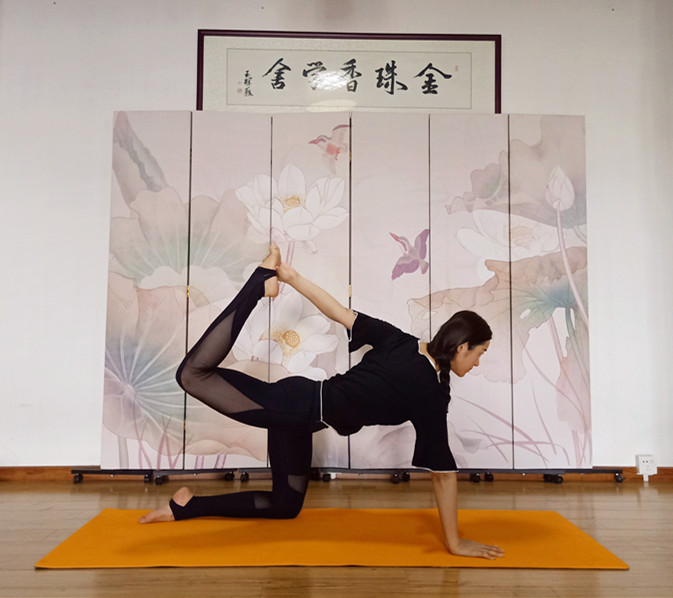 發(fā)福了？好好用瑜伽“修理”一下自己吧_4