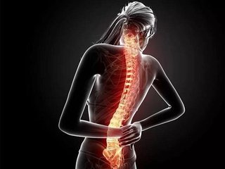 練瑜伽是改善腰間盤突出的“良藥”_1