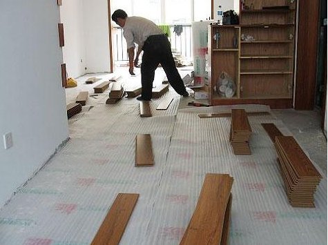 在寒冷的冬季适合给家装修木地板吗？（图）_3