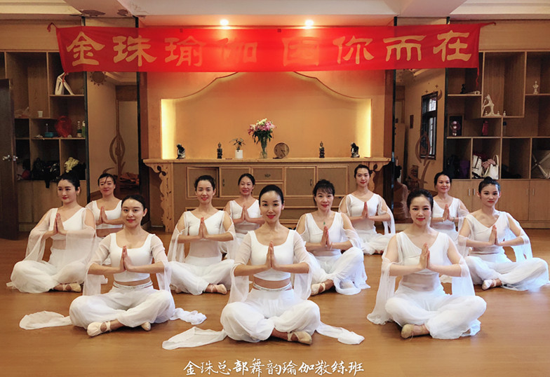 舞蹈就是要不斷練習、不斷找感覺，并融入自己的情感，才可以稱得上完美_2