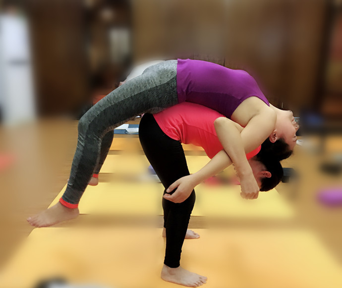 練習(xí)瑜伽時應(yīng)注意了解自己的身體狀況_3