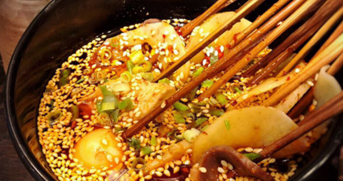 喜上簽創(chuàng)意串串火鍋加盟_2