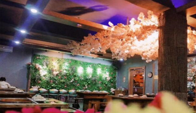 老樹下串串香火鍋加盟_2