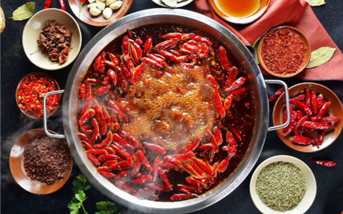 老樹下串串香火鍋加盟_3