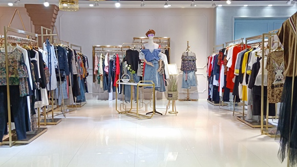 廣州紅棉韓國女裝批發(fā)（圖）_2