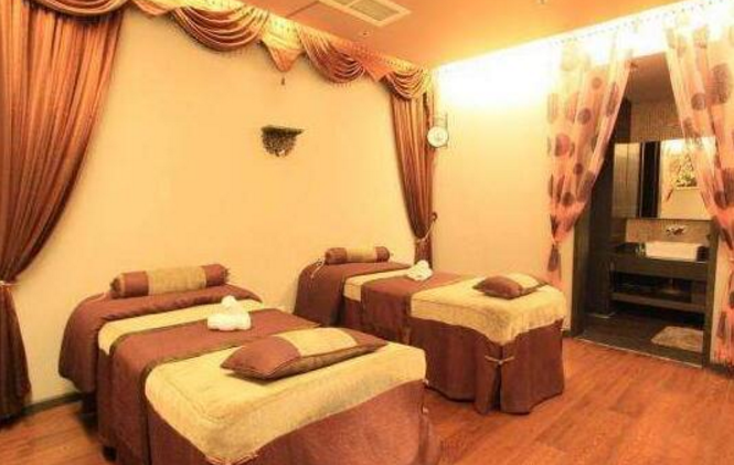 明康養(yǎng)生館加盟_3