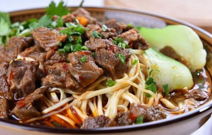 印巷里牛肉面加盟_2