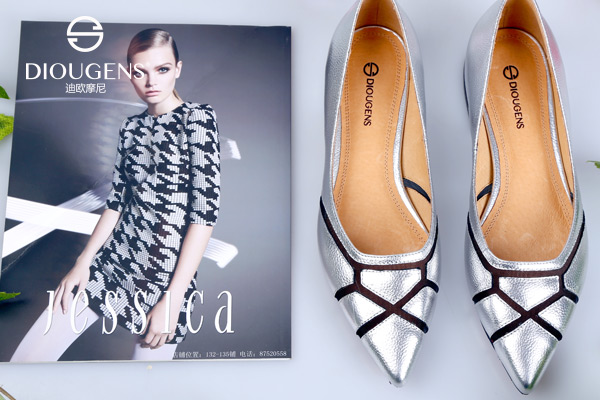 迪欧摩尼精美鞋包品牌以，“快时尚”风潮席卷全球在业界远近闻名_1