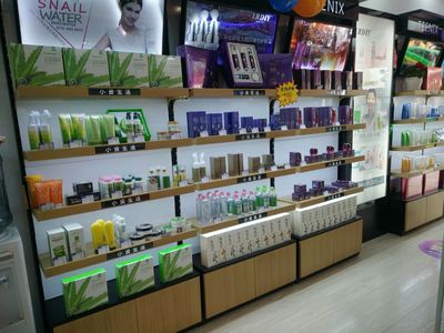 怎么開一個賣化妝品的店更好？小資生活一站式服務(wù)助你開店（圖）_2