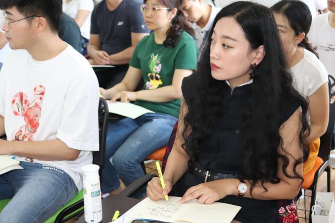 青春大学说第五期师训会圆满成功（图）_15