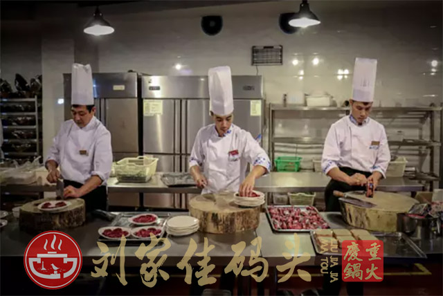 我想加盟火鍋店哪家好？向你強(qiáng)烈推薦這家實(shí)力品牌（圖）_4