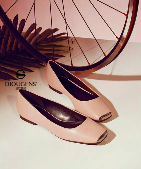 中國男女皮鞋品牌排名哪家好？迪歐摩尼為你打造美好明天!_1