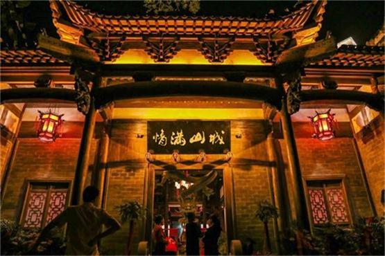 重慶本地人推薦火鍋是哪家？這家店可以嗨翻凌晨3點！_1