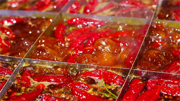 重慶的火鍋哪家人最多？資深食客心頭好是這家_3