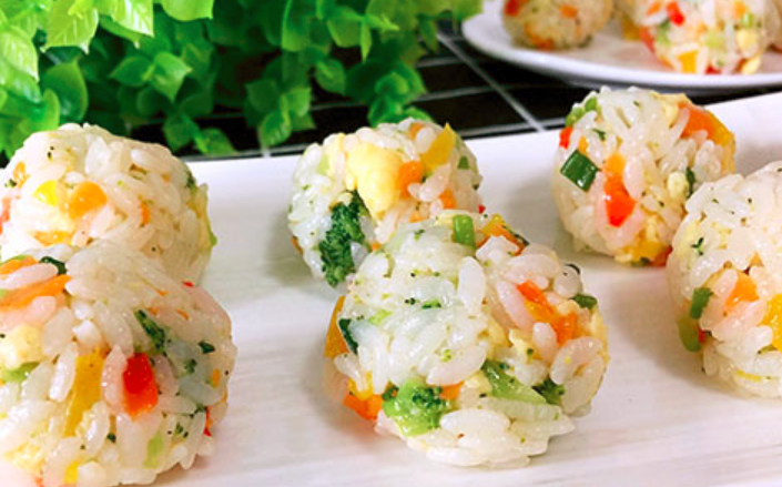 悅米飯團加盟_1