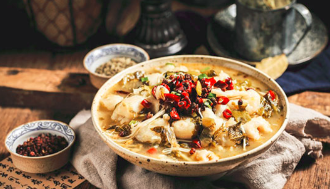 萌小艾酸菜魚米飯加盟_2