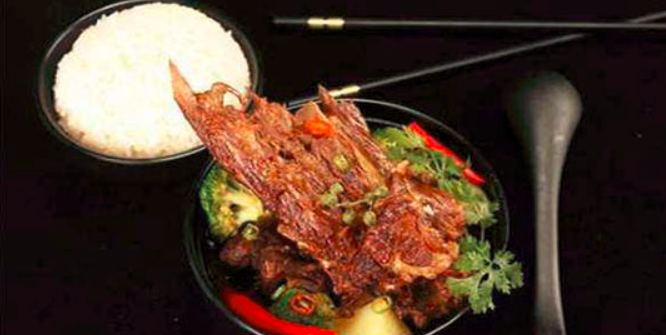 骨啦啦辣骨飯加盟_3