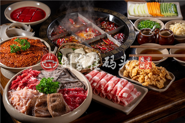 重庆人一般吃哪家火锅，挤满当地的火锅店（图）_2