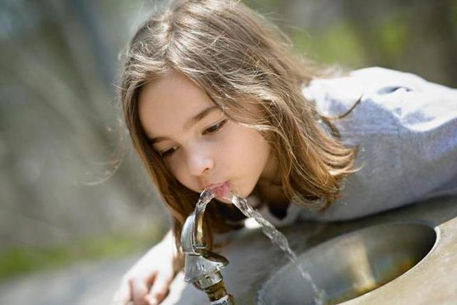 專(zhuān)業(yè)凈水品牌鄉(xiāng)水泉?jiǎng)?chuàng)新技術(shù)打造優(yōu)質(zhì)好產(chǎn)品（圖）_1