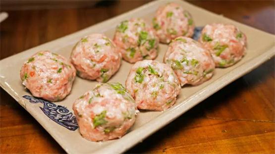 藏在卡卡卡角角的重慶火鍋店，幾十年仍被無(wú)數(shù)本地人惦記！_7