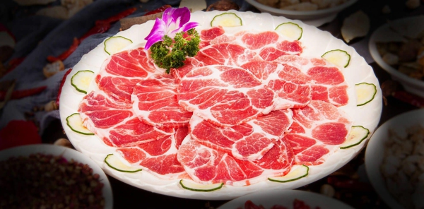 美食盛宴即將來襲，你準(zhǔn)備好去重慶最有名的火鍋店了嗎？_3