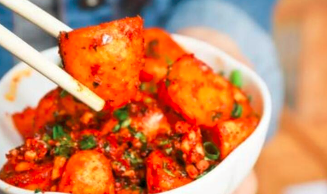 黃小嘉鍋巴土豆加盟_2