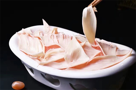 重慶火鍋排名前十：渝中區(qū)這家店夠味!麻辣鮮香賊過(guò)癮！_4