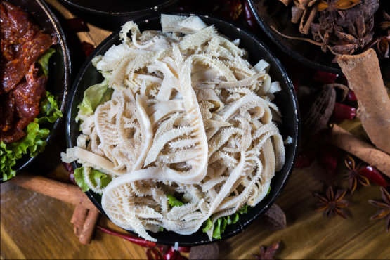 重慶火鍋排名前十：渝中區(qū)這家店夠味!麻辣鮮香賊過(guò)癮！_8